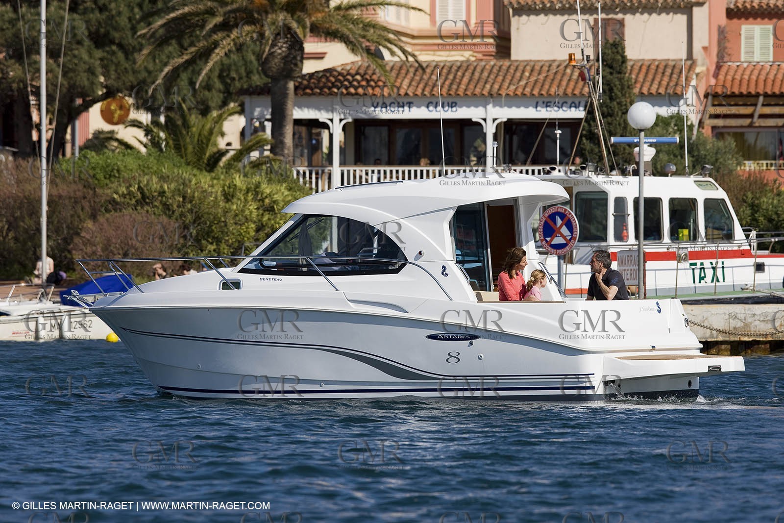 15 04 2008 - Porquerolles (Fra, 83) - Beneteau - Antares 8