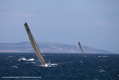 05 08 2010 - Cowes (UK, IOW) - The 1851 Cup -  BMW ORACLE Racing -  - Round The Island Race - From Ste Catherine to the Needles.