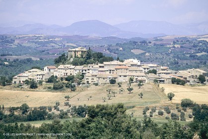 France, Provence, Haute Provence, Val de Durance, Durance river valley