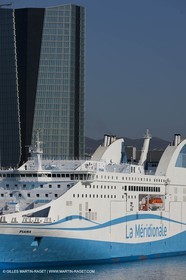 14 01 2012 - Marseille (FRA,13) - Compagnie La Méridionale - le Piana devant Marseille et les Calanques