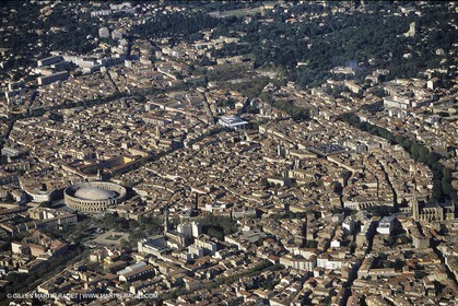 Nîmes