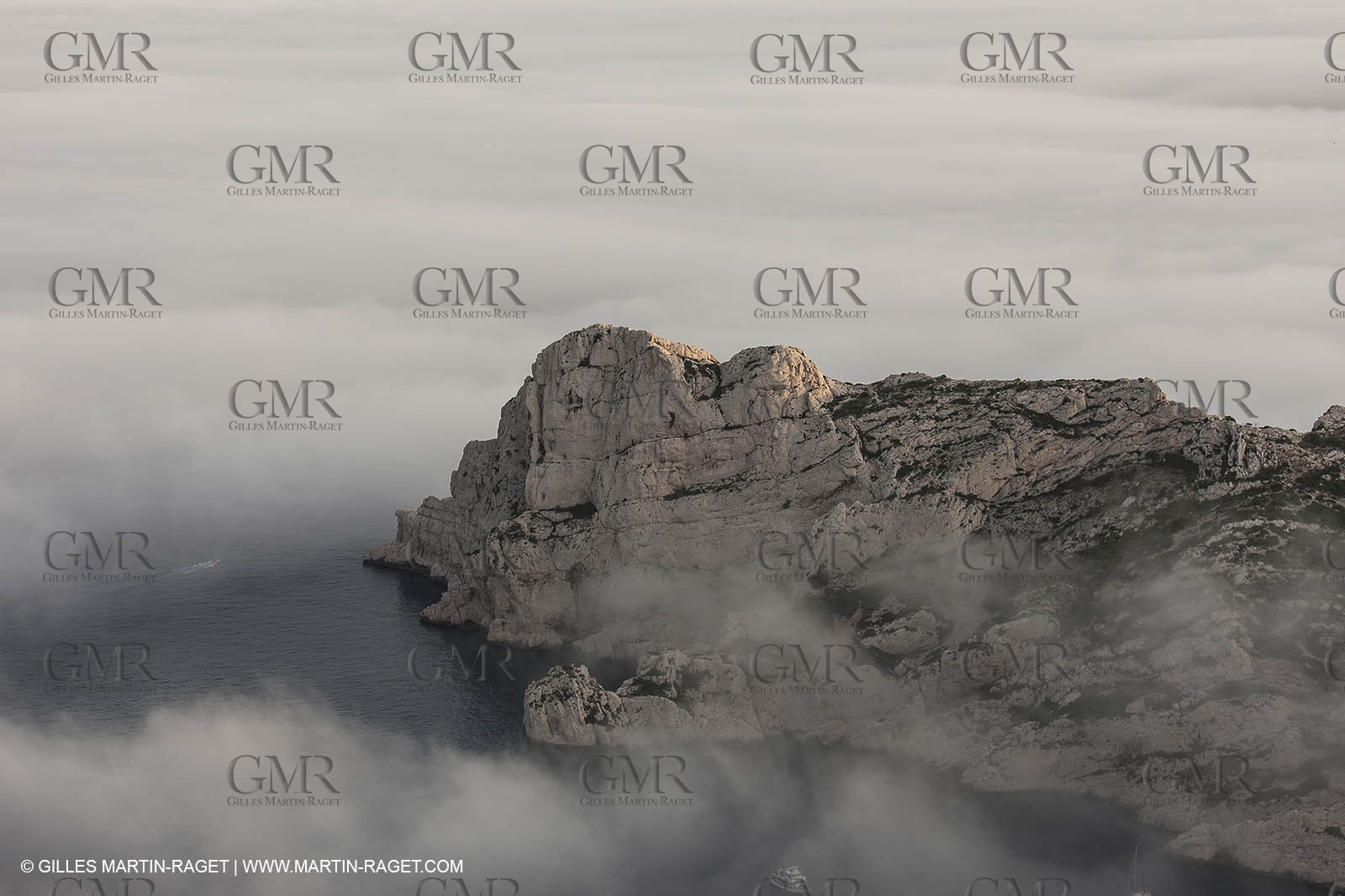18 07 2012 -Marseille (FRA ) - The Calanques - Unusual foggy conditions - Sormiou calanque