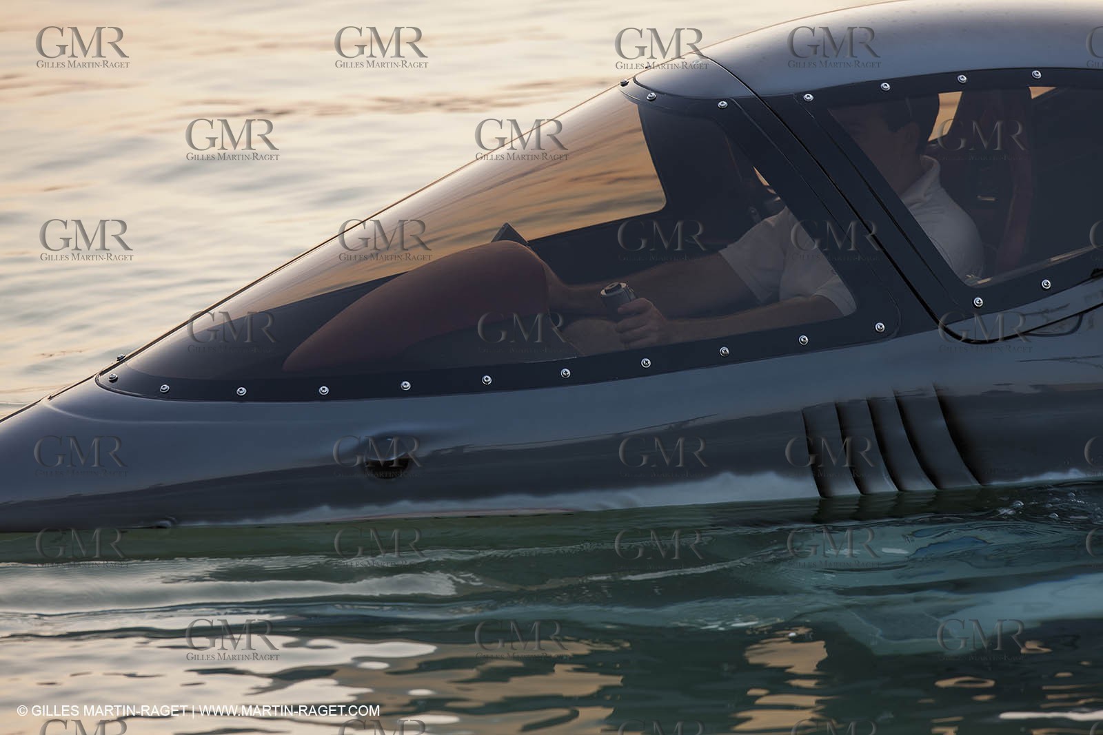 21 11 2010 - Dubai (UAE) - Dubai Louis Vuitton Trophy -  Round 2 - BMW ORACLE Racing