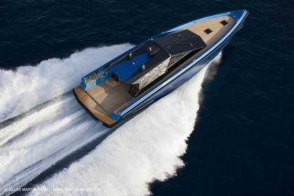 14 10 2008 - Cannes (FRA, 06) - SUper yachts - motoryachts - Wally yachts - Wallypower 64