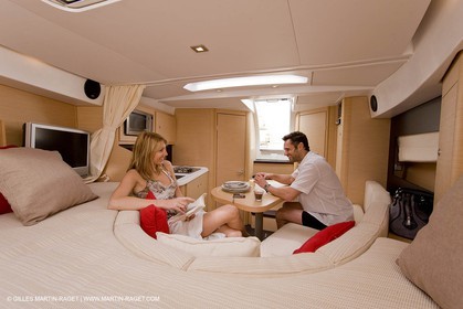 15 04 2008 - Porquerolles (Fra, 83) - Beneteau - Monte Carlo 32