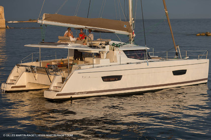 12 09 2016, Cannes (FRA,06), Chantier Fountaine-Pajot, Helia 44