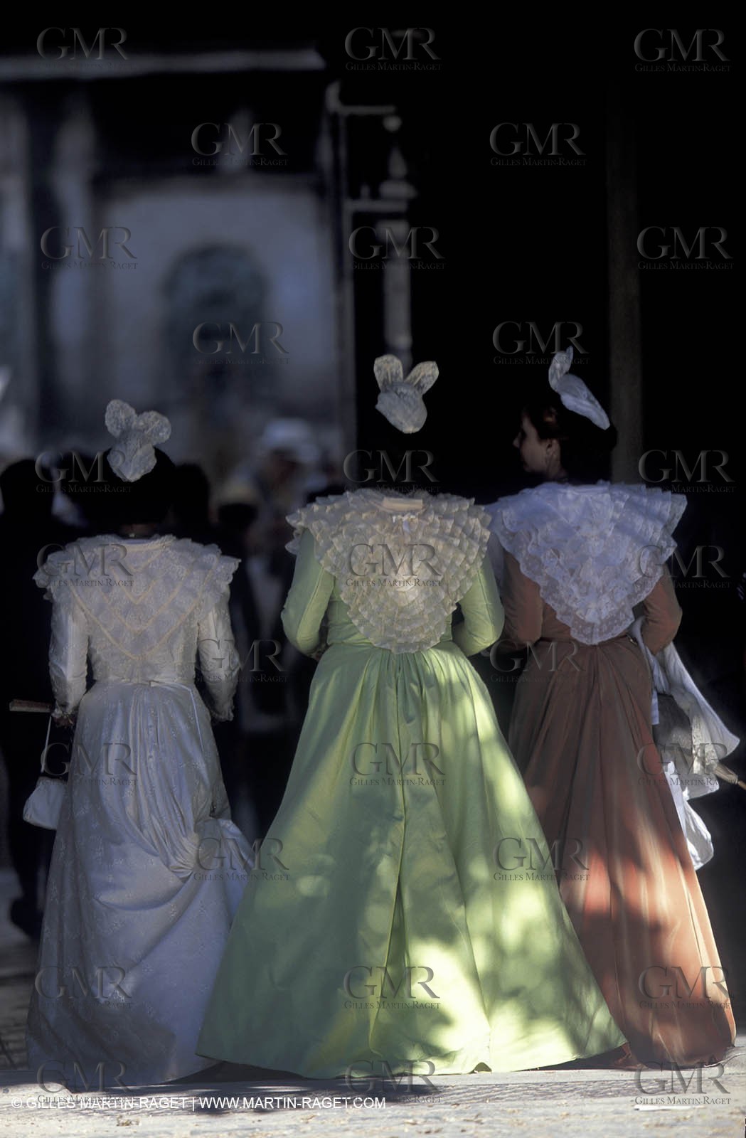 Women of Arles in traditional costume