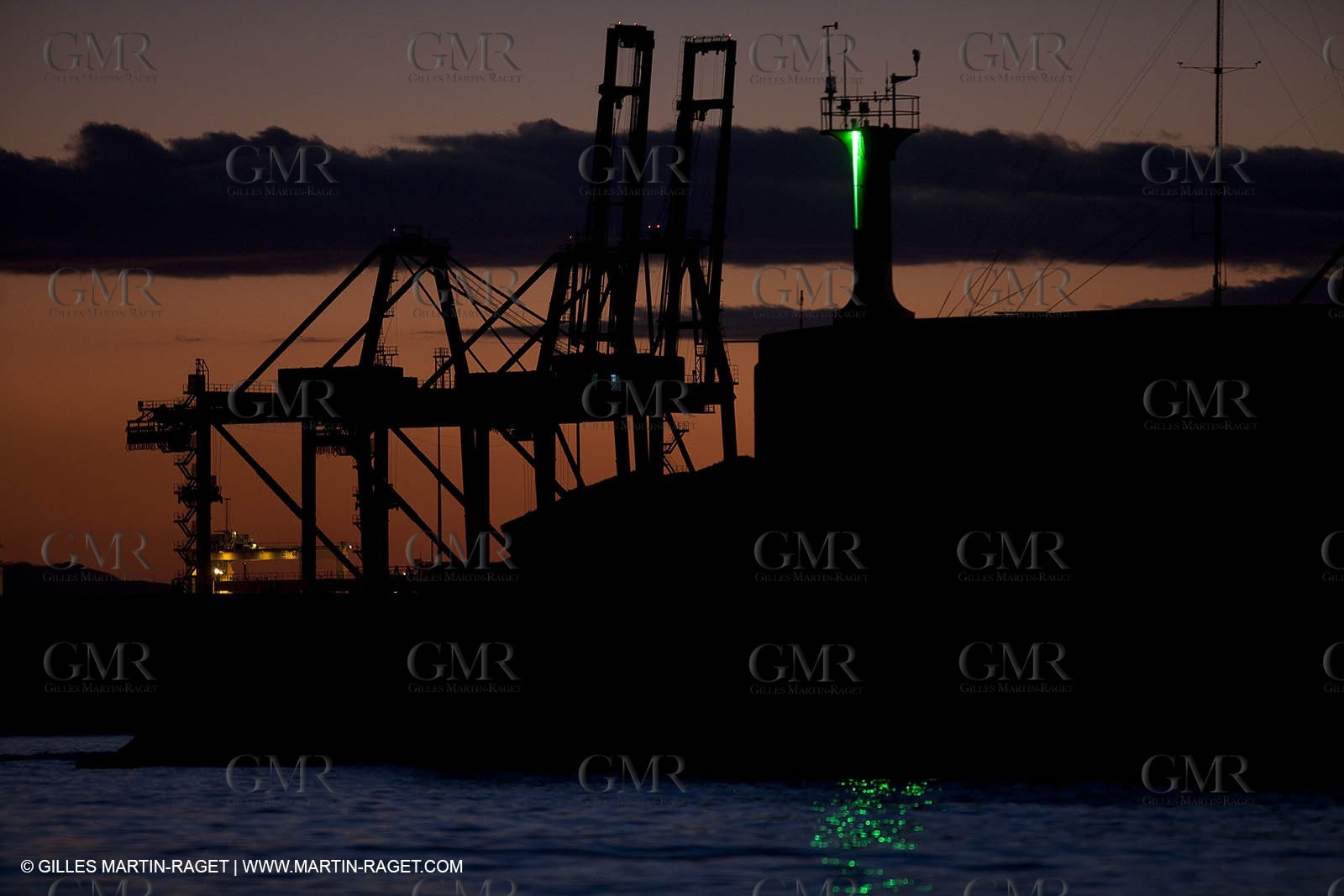 27 01 2010 - Valencia (ESP) - 33rd America's Cup - BMW ORACLE Racing - Training in Valencia