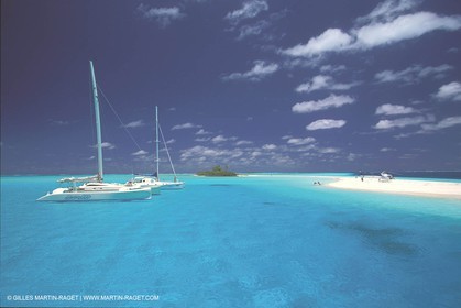 Multicoque au mouillage