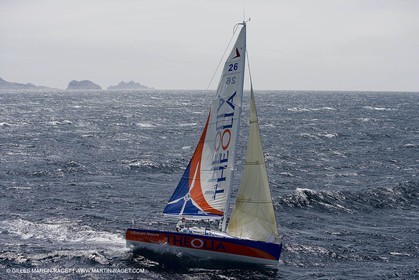 06-26-2007 - FIGARO II - THEOLIA - Skipper : Robert Nagy - Training off Marseille (south France) with strong wind conditions