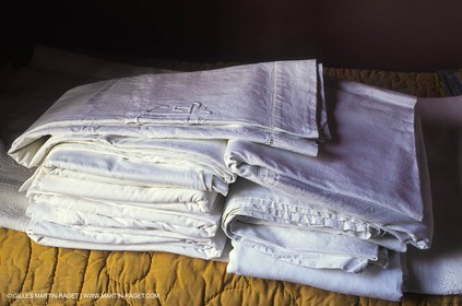 Bouches du Rhône, (FRA,13), Household linen