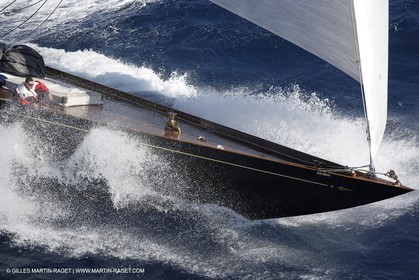 Shamrock V -  07 10 2006 - Saint Tropez (Fr) - Voiles de Saint Tropez 2006 - Voiliers de tradition