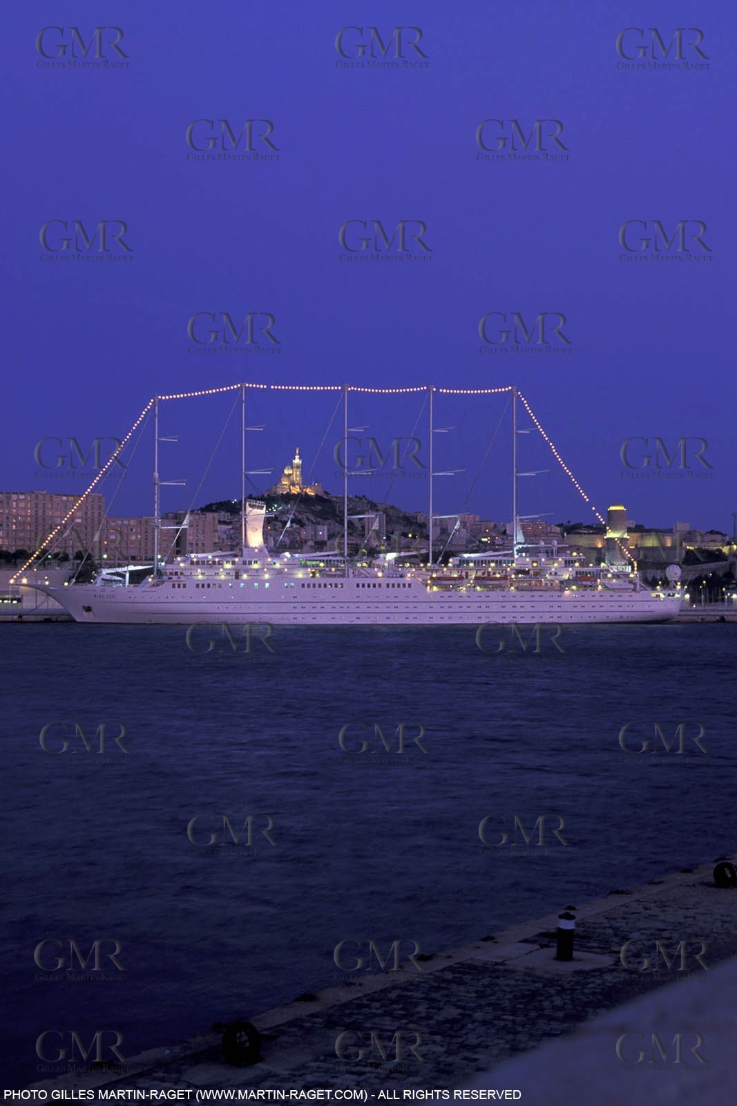 Marseille - Cruising ships