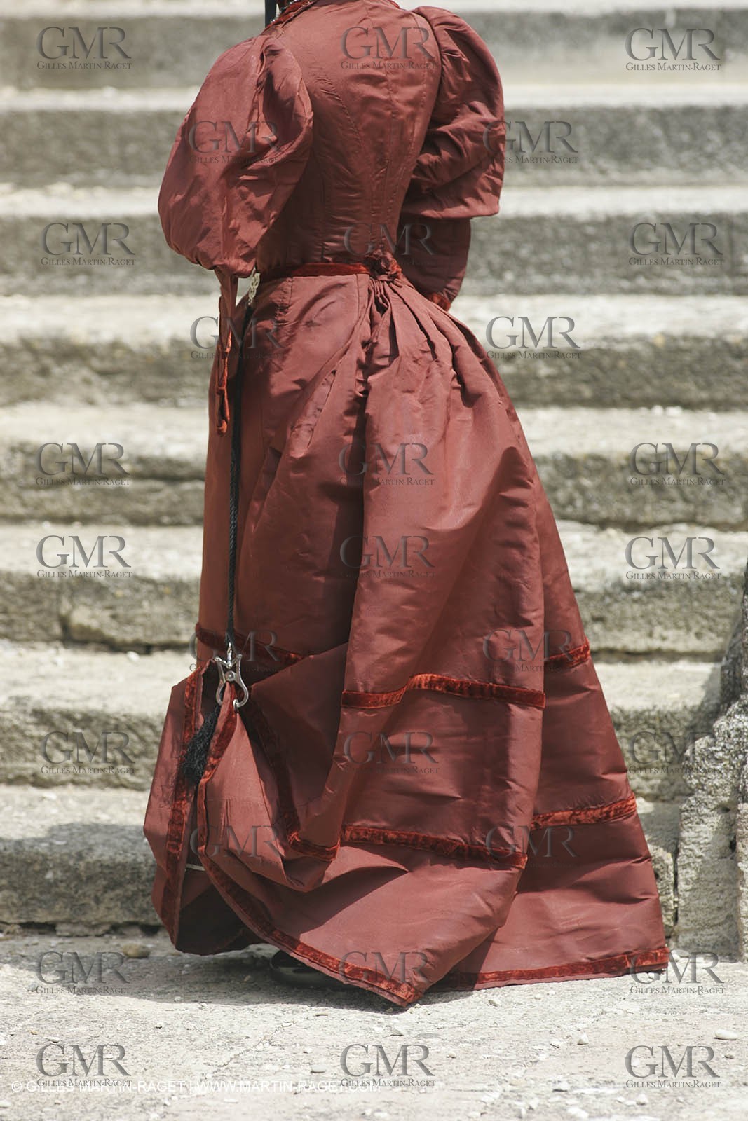 May 2004 - La Tour d'Aigues (FRA, 84) - Old costumes for women of the South exhibition