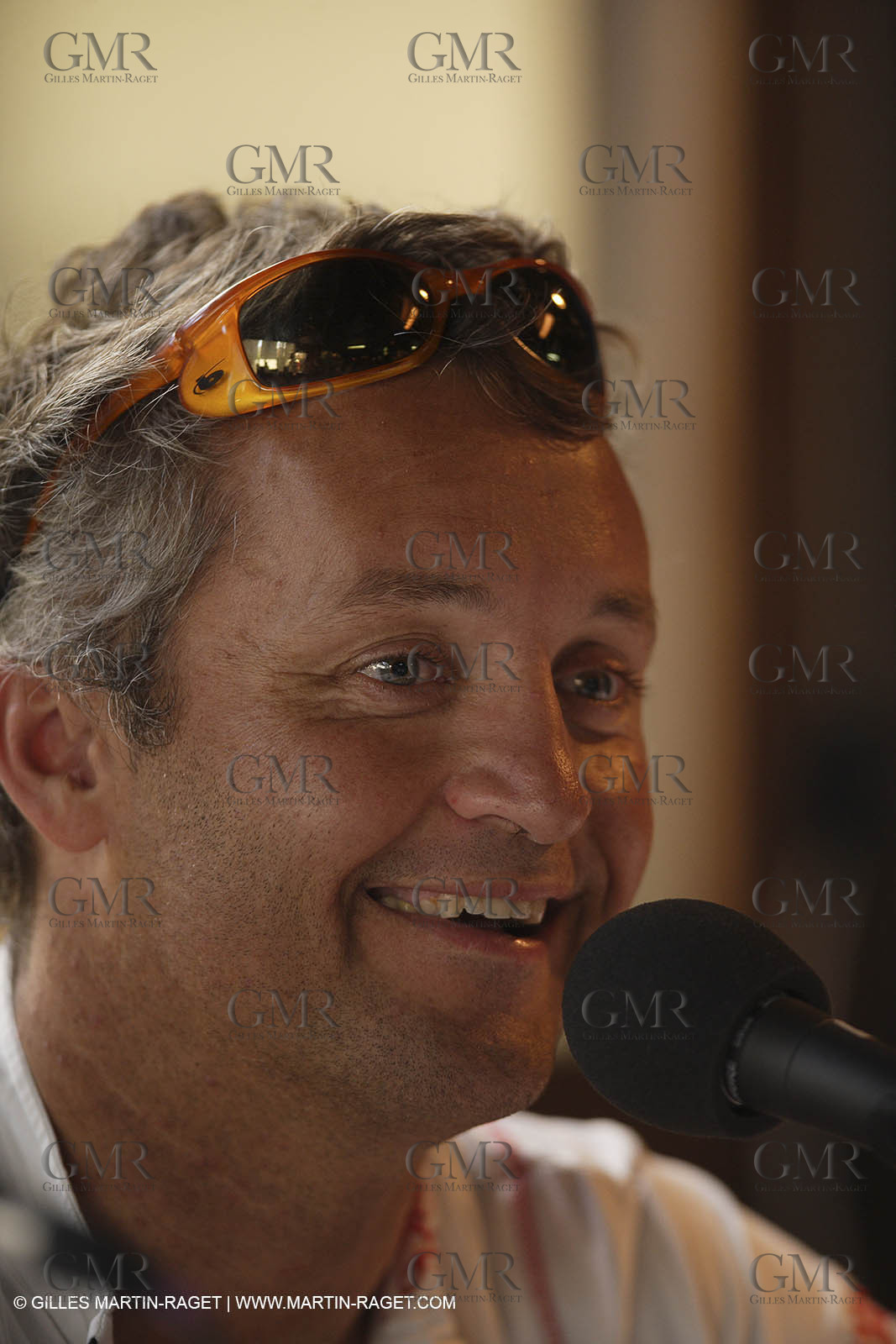 06 11 2006 - Pointe à Pitre Guadelupe (FRA) - Route du Rhum 2006 arrival Yvan Bourgnon (Brossard)