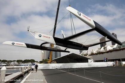 05 07 2009 - San Diego (USA,CA) -33rd America's Cup - BMW ORACLE Racing - Launching of the newly modified BOR 90 trimaran