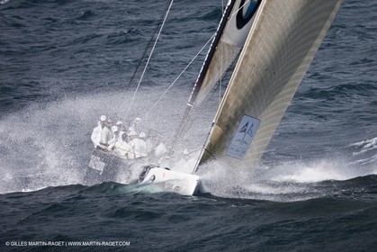 05 08 2010 - Cowes (UK, IOW) - The 1851 Cup -  BMW ORACLE Racing - Round The Island Race - Rounding the Needles