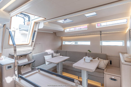 23 06 2023, Roses (ESP), Jeanneau Yachts 55
