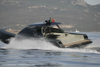 16 07 2007 - Portisco (Italie, Sardaigne) - Wally Power 47 millesime 2007