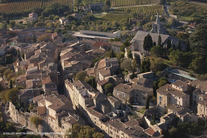 29 10 2012 -Bonnieux (FRA,84) - Luberon vu du ciel