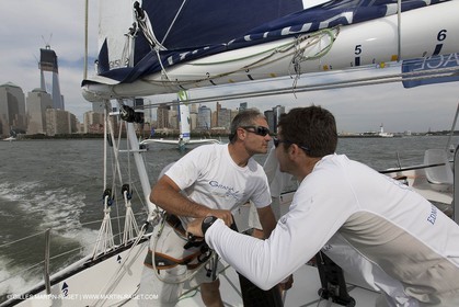 05 07 2012 - New York (USA) - Ocean Krys Race - Speed runs in fornt of NY city