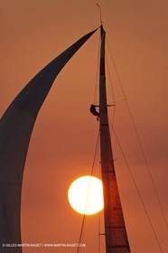 21 11 2010 - Dubai (UAE) - Dubai Louis Vuitton Trophy -  Round 2 - BMW ORACLE Racing