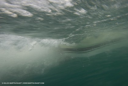 Bateaux à moteur, entretien technique
