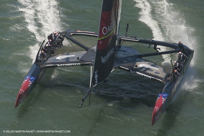 13 07 2013 - San Francisco (USA,CA) - 34th America's Cup - Louis Vuitton Cup - Round Robin - Race Day 4 - Luna Rossa vs ETNZ