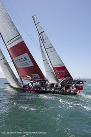 23 01 2009 - Auckland (NZL) - Louis Vuitton Pacific Series - BMW ORACLE Racing - Tuning up onboard Emirates Team New Zealand yacht