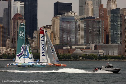 05 07 2012 - New York (USA) - Ocean Krys Race - Speed runs in fornt of NY city
