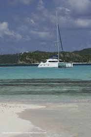 Cruising multihull mooring
