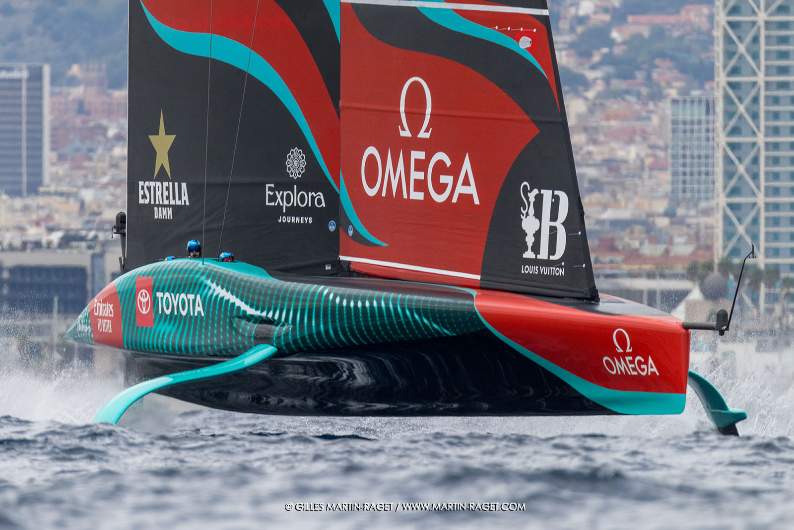 18 10 2024, Barcelona (ESP), Louis Vuitton 37th America's Cup, Final Match, Race Day 5, Warm Up