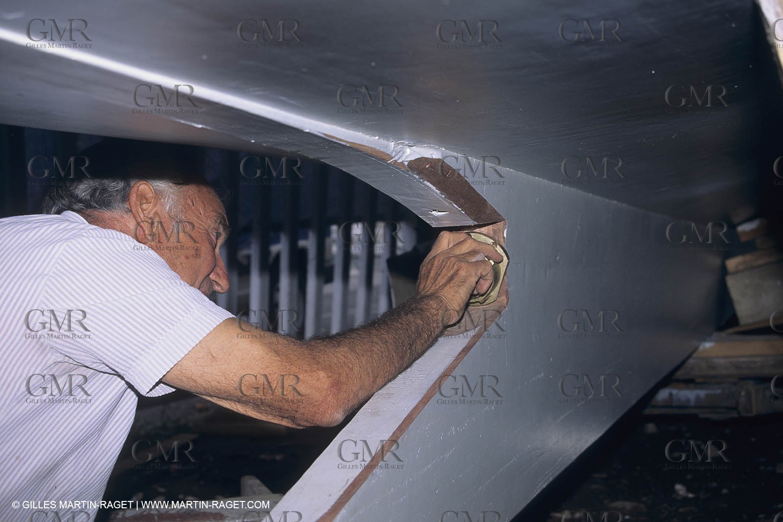 motor boats, claissc runabouts, cefit or Sagitta at Trapani boatyard (Cassis, FRA,13)