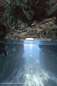 06 05 2009 - Marseille (FRA, 13) - Les Calanques - Morgiou - Le trou du soufleur