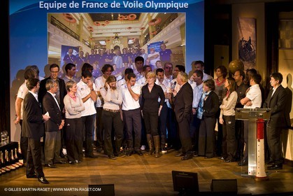 08 12 08 - Paris - Théatre Edouard VII - FFV - Soirée des champions 2008 - Election du marin de l'année 2008 : Francis Joyon