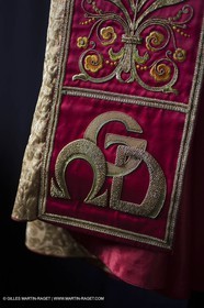04 02 2013 - Marseille(FRA,13), Notre Dame de la Garde, Vêtements liturgiques