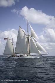 Classic Yachts, Kentra