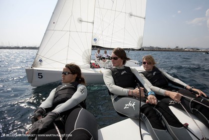 20 04 2010 - Hyères (FRA,83) - SOF 2010 - Zhik Team - women Match Racing - Leroy Pruvot  Bertrand