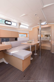 04 07 3017; Les EMbiez (FRA; 83) - Chantier Beneteau; Oceanis 38.1