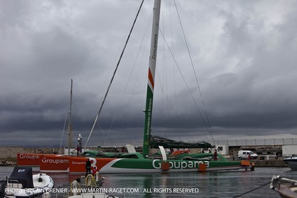 14 05 09 - Marseille - Record de la Méditerranée - Groupama 3 - Franck Cammas - G class - Départ de Marseille pour Carthage