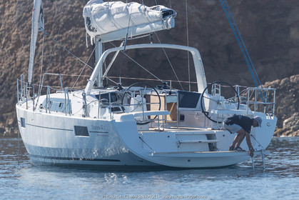 04 07 3017; Les EMbiez (FRA; 83) - Chantier Beneteau; Oceanis 41.1