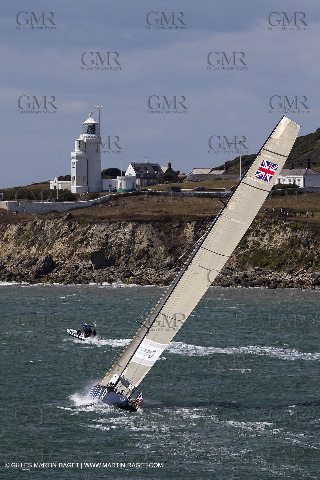 05 08 2010 - Cowes (UK, IOW) - The 1851 Cup -  BMW ORACLE Racing -  - Round The Island Race - Passing Ste Catherine Lighthouse.