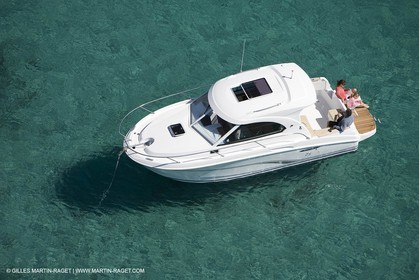 16 04 2008 - Porquerolles (Fra, 83) - Beneteau - Antares 8