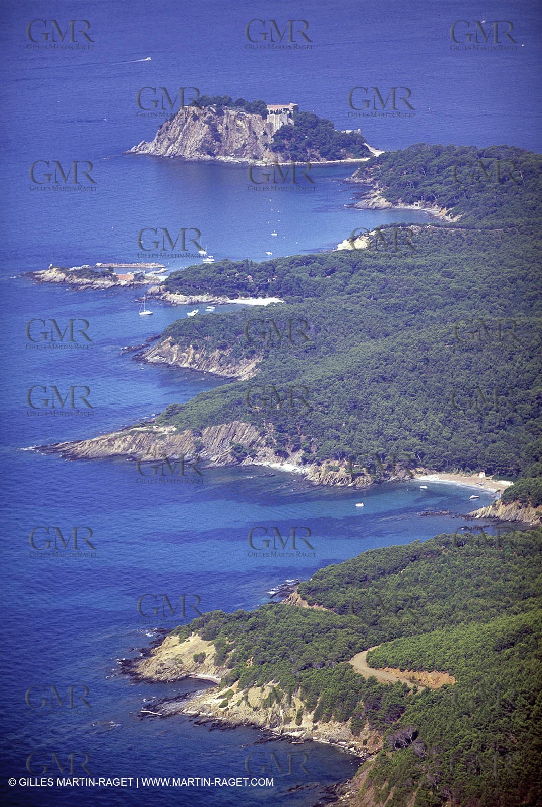 Benat Cape and Bregançon castle