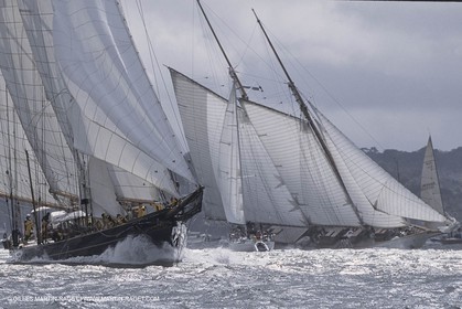 Sailing, Classic yachts (for yacht names check keywords)