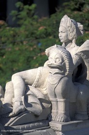 Sculptures de la gare St Charles