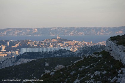 30 04 2009 - Marseille (FRA, 13) - Les Calanques - Marseille as seen from Mount Puget summit
