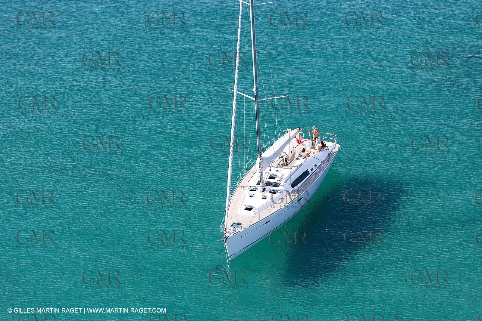 Cruising monohull mooring