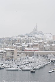 07 01 2009 - Marseille (FRA,13) - Quantité de neige exceptionelle sur la ville