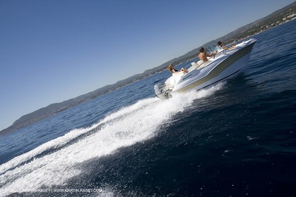 Motor boat running